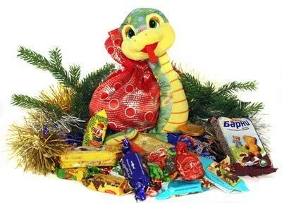 сладкие новогодние подарки с конфетами в Москве